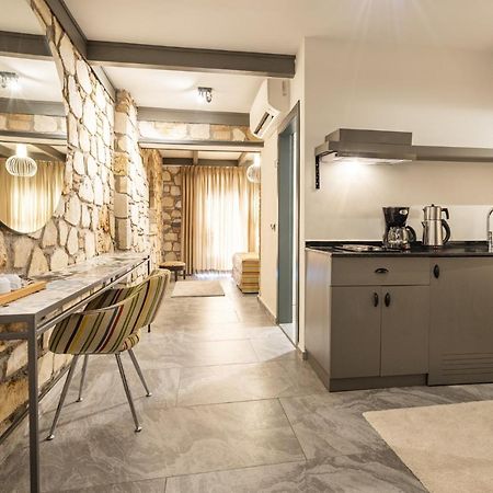 Appartamento Charming Flat Near Hadrians Gate Antalia Esterno foto