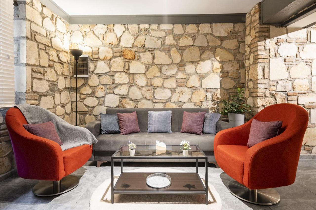Appartamento Charming Flat Near Hadrians Gate Antalia Esterno foto