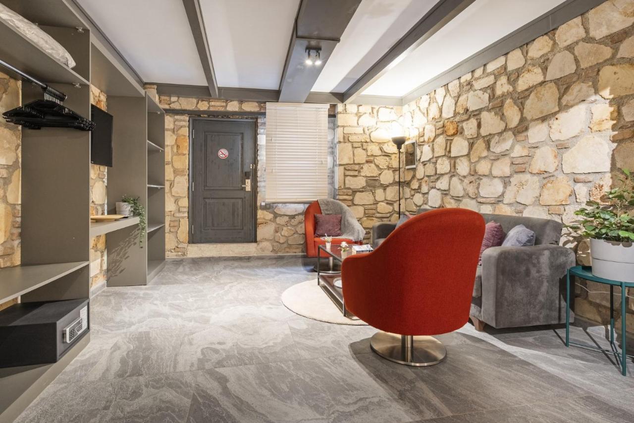 Appartamento Charming Flat Near Hadrians Gate Antalia Esterno foto