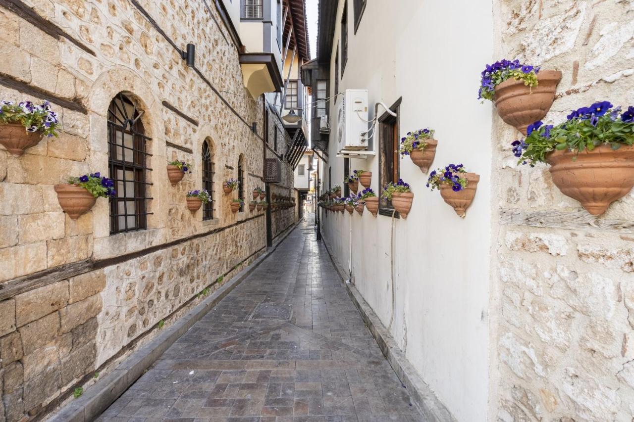 Appartamento Charming Flat Near Hadrians Gate Antalia Esterno foto